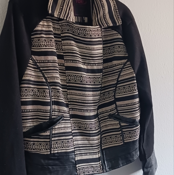 Aztec pattern jacket - Picture 2 of 3